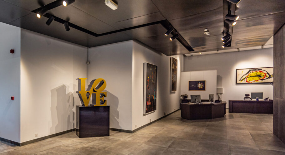 Opera Gallery