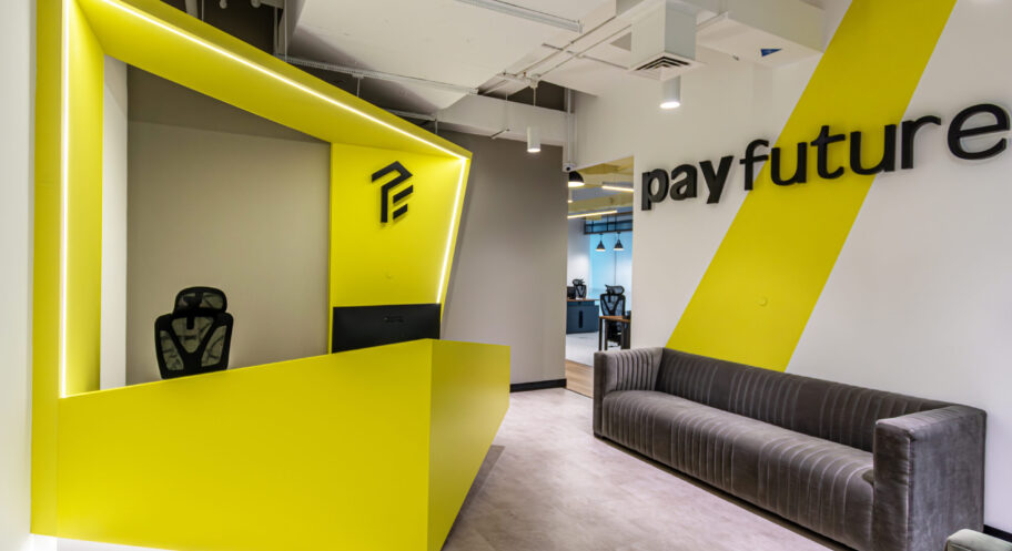Pay future 1